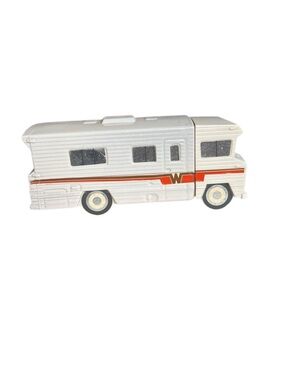 Vintage Avon Winnebago Motorhome Deep Woods After Shave Collectible 1970s
